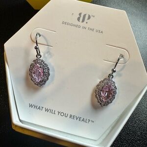 Bomb party luxe in love fish hook earrings